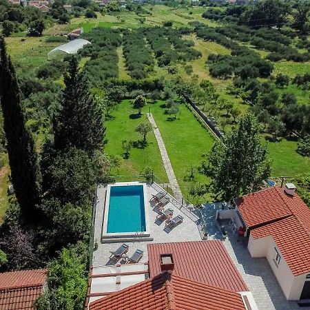 Vila Luxury Divina-exceptional Privacy *