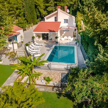 Luxury Divina-exceptional Privacy Villa