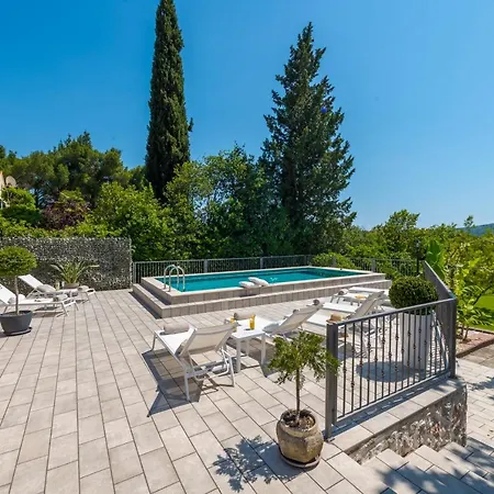 Luxury Divina-exceptional Privacy Villa Mlini